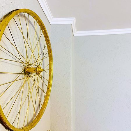Apartament Rowerlovy Leilighet Wałbrzych Eksteriør bilde
